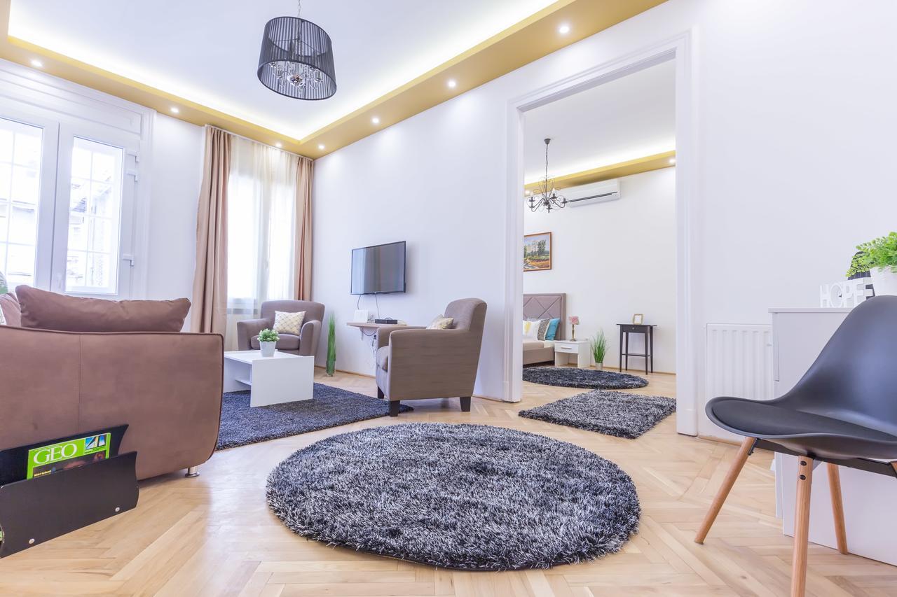 Real Apartments Zoltan Budapest Exterior foto