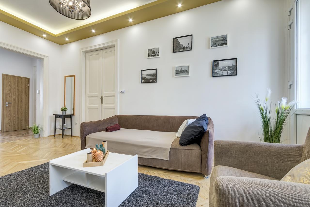 Real Apartments Zoltan Budapest Exterior foto